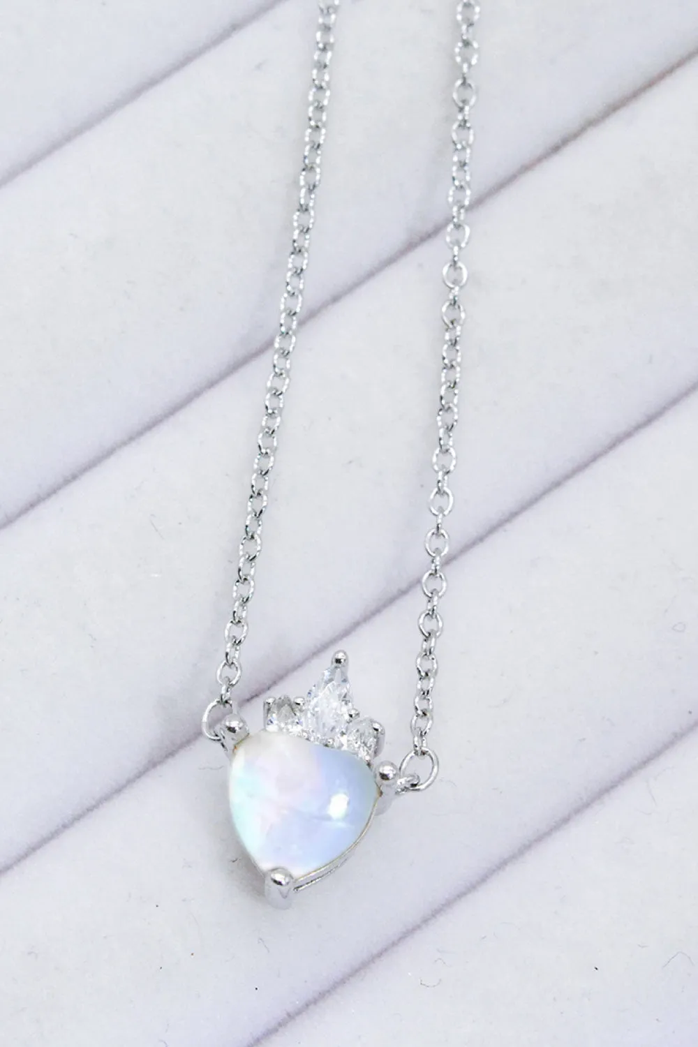 925 Sterling Silver Moonstone Heart Pendant Necklace