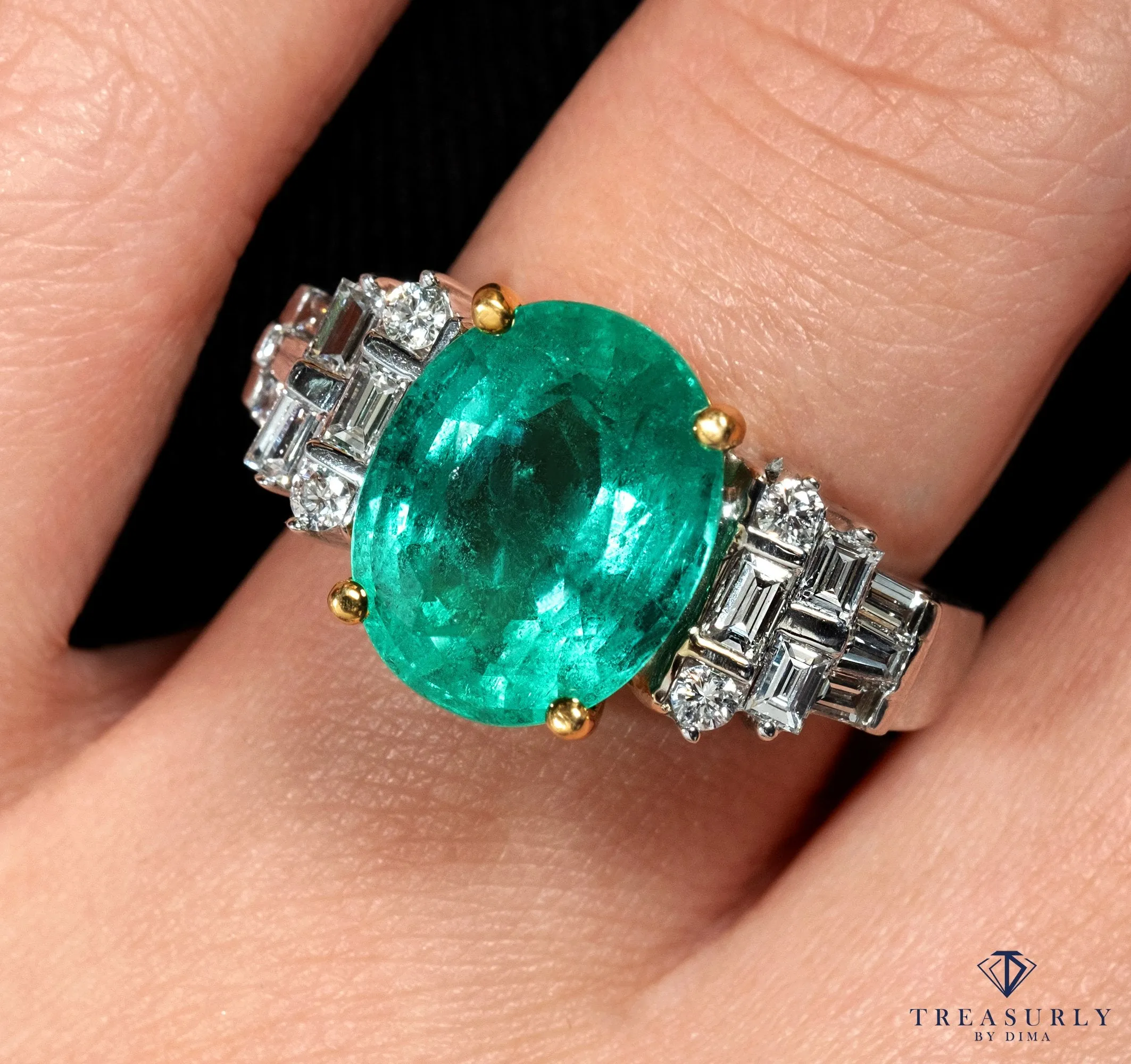 GIA 6.30ct Estate Green Oval Emerald Diamond Engagement 18k Gold Ring