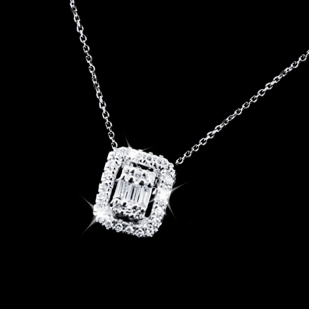 #LVNA2024 | 1.5ct Face Classic Emerald Halo Diamond Necklace 16-18" 18kt