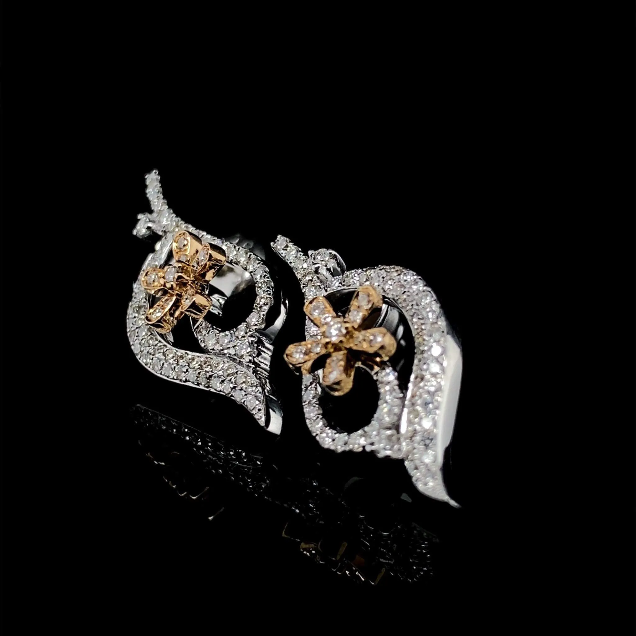 #LVNA2024 | Flower Deco Leaf Diamond Earrings 18kt