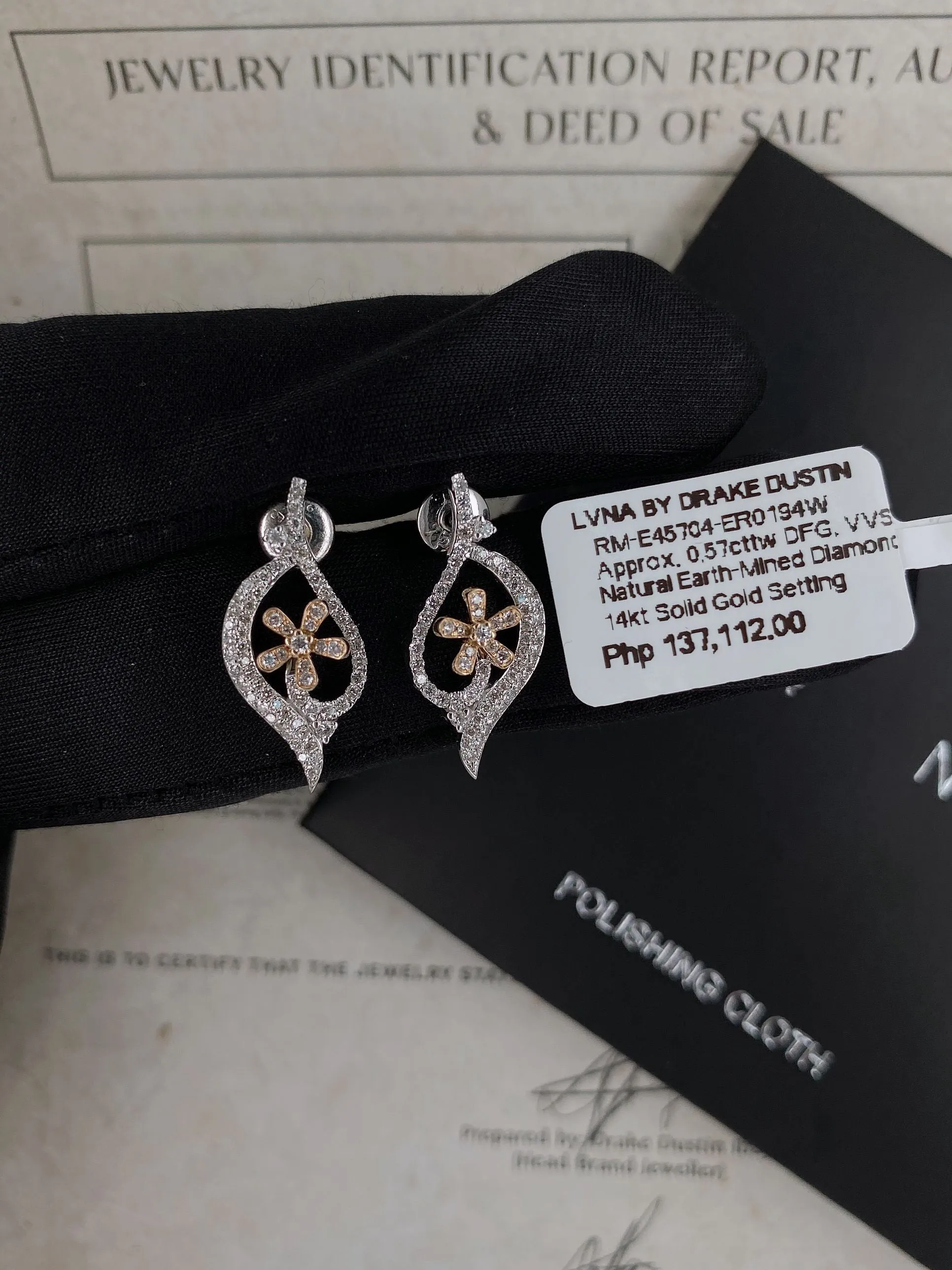 #LVNA2024 | Flower Deco Leaf Diamond Earrings 18kt