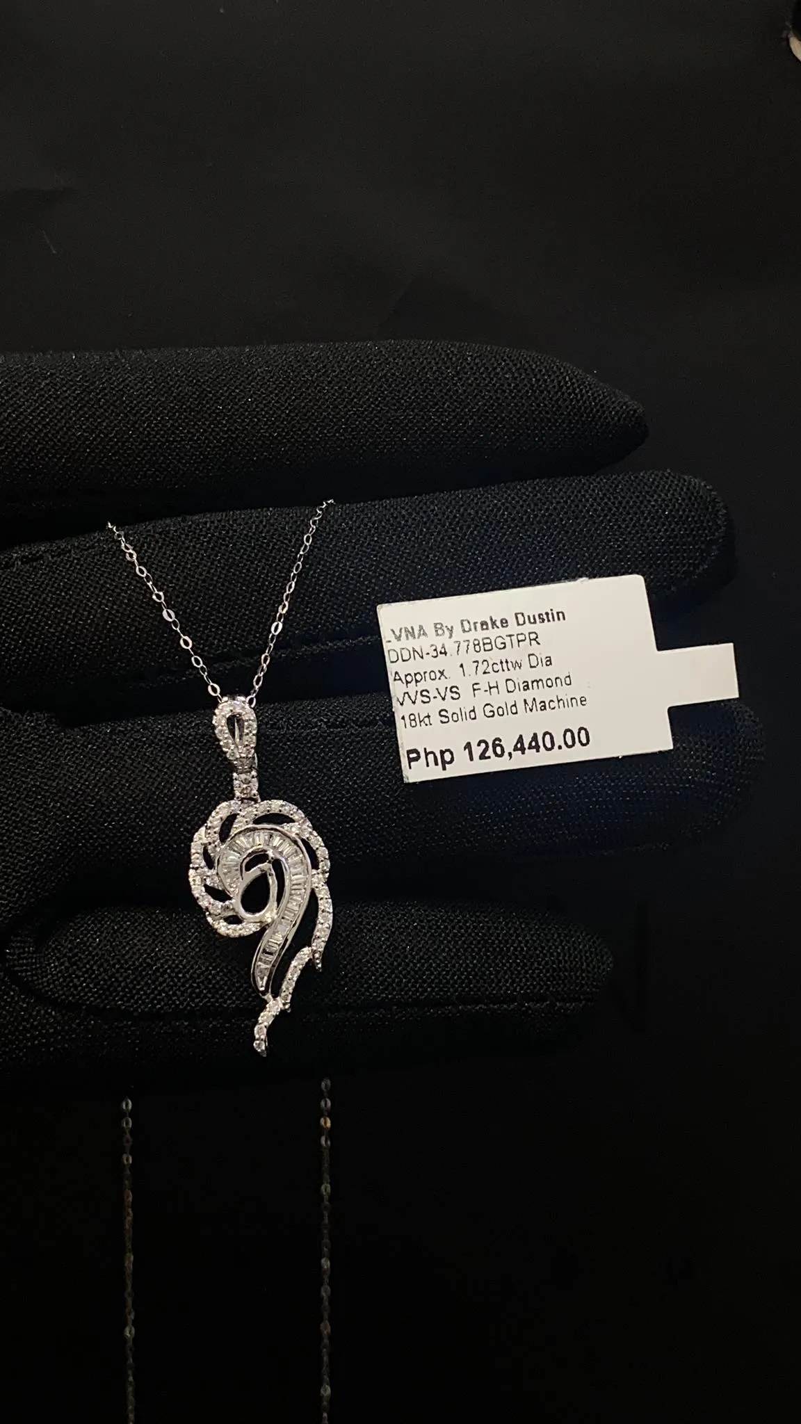 #LVNA2024 |  LVNA Signatures Pear Baguette Deco Diamond Necklace 18kt #LoveLVNA