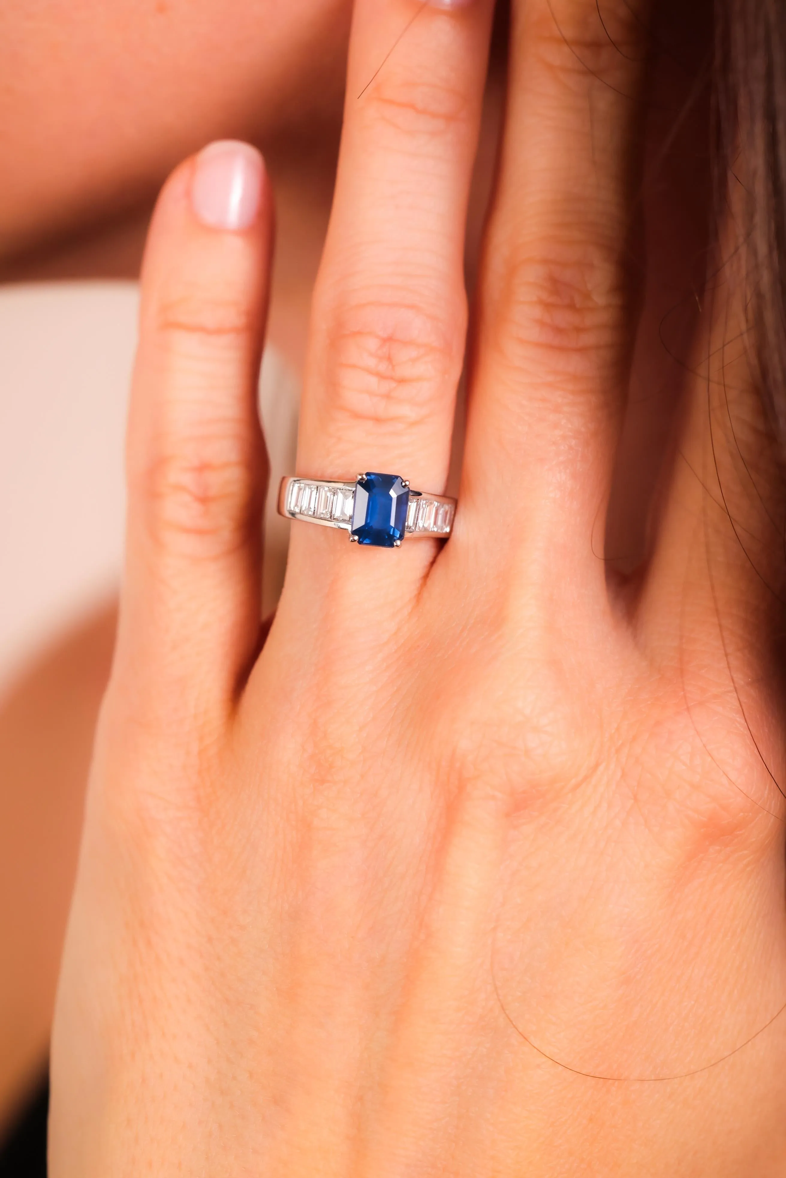 Modern 1.5 Carats Sapphire Diamond Platinum Ring