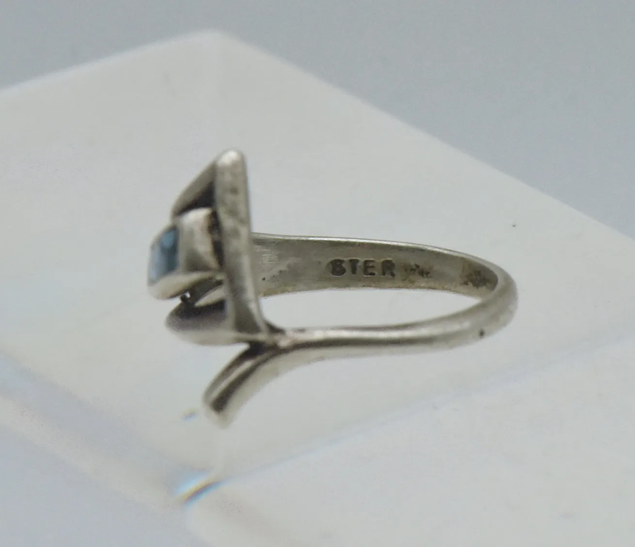 Vintage Sterling Silver Modern Design Bypass Ring - Size 4